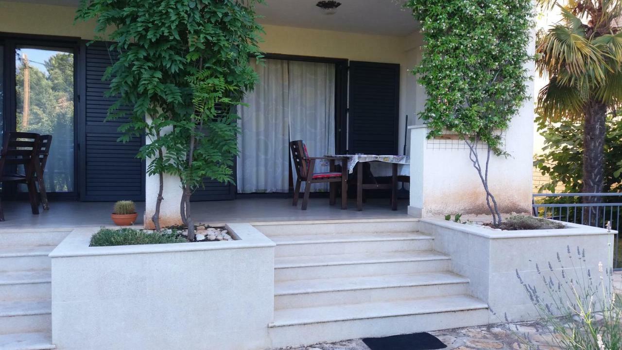 Hiša za goste Apartments And Rooms Mofardin 3*